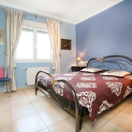 By Interhome Villa *