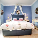 By Interhome Villa *