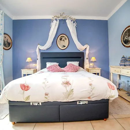 By Interhome Vila *